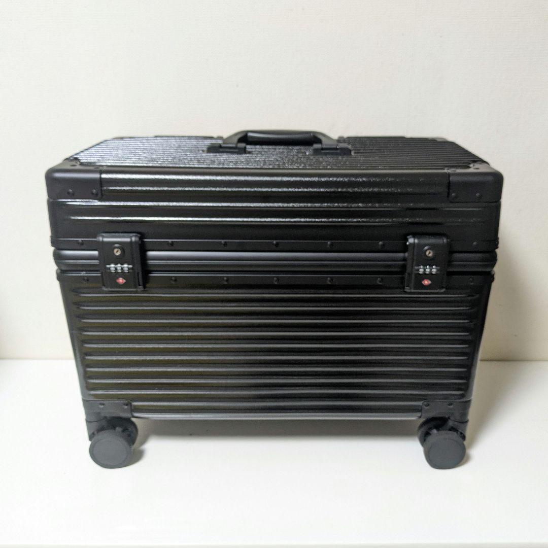 モアエルグ　トップオープンキャリーケース