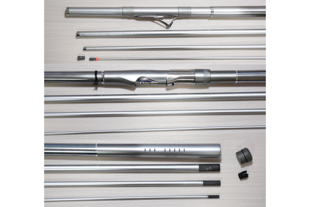 美品 ダイワ HZ インターラインエンブレム ISO 4-52 遠投Ⅰ