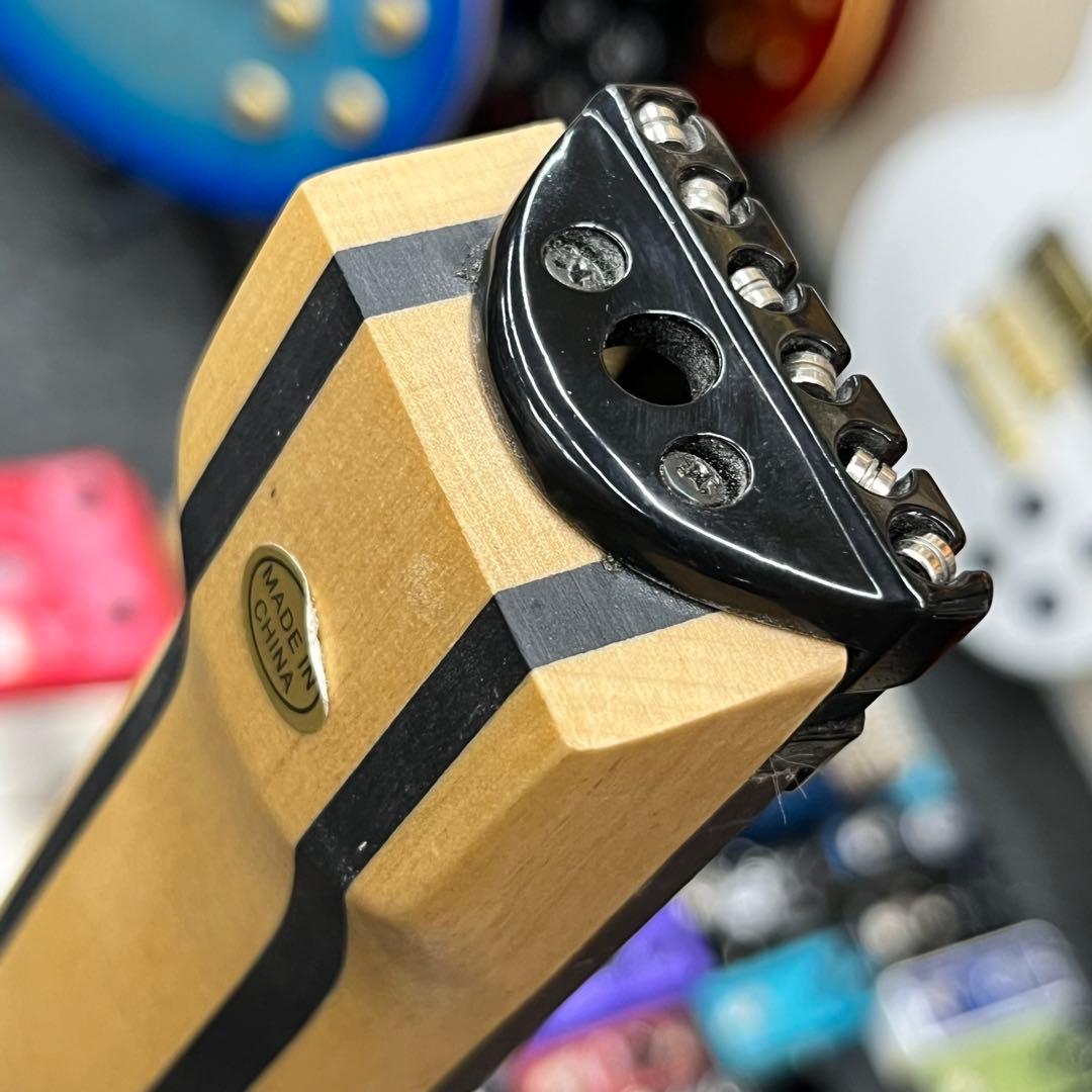 【11129】【新品】 ヘッドレスギター 汎用ケース付き ブルー