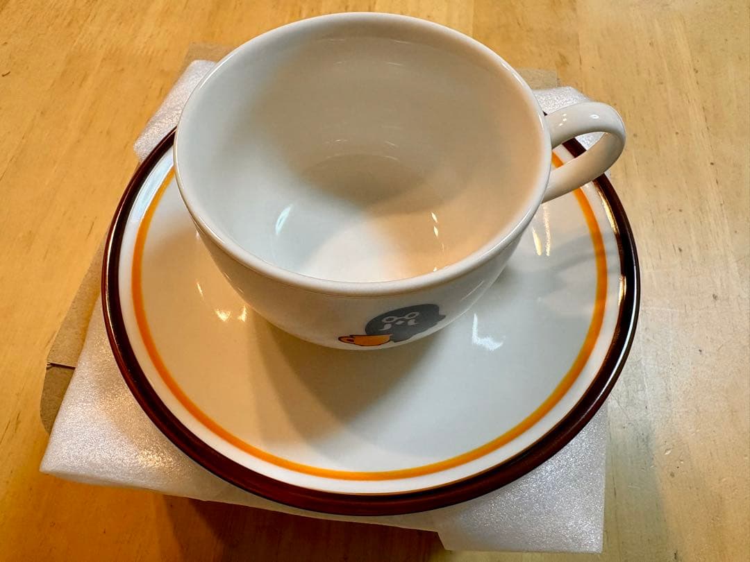 Nintendo あつまれどうぶつの森　喫茶ハトの巣　カップ&ソーサー