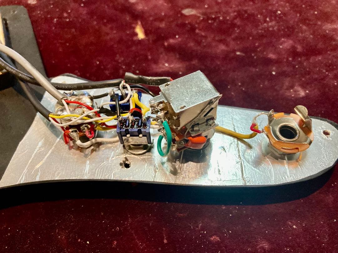 ☆最終値下　☆美品珍品☆杢目奇麗Grassroots製ジャズマスターに新機能搭載