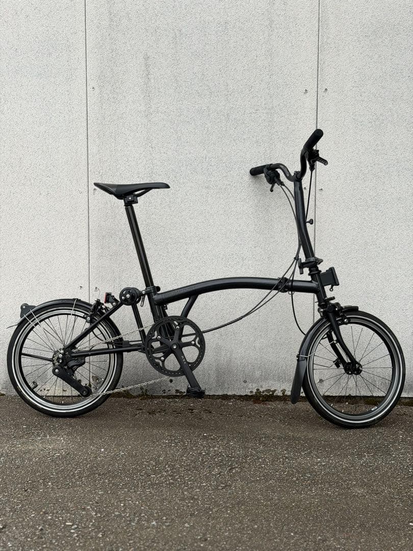 ブロンプトP line 4速ミッドナイトブラック クロモリ➕一部チタンフレーム