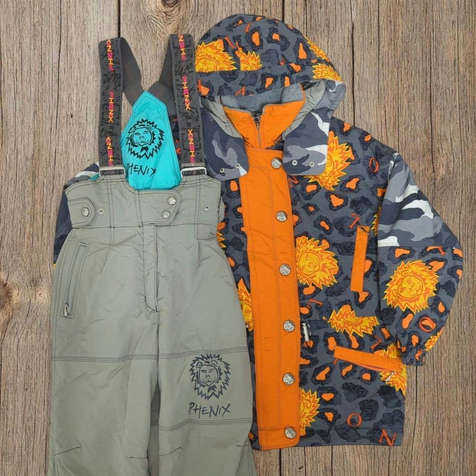 【美品】phenix ライオン柄 スノボウェア セットアップ上下 M