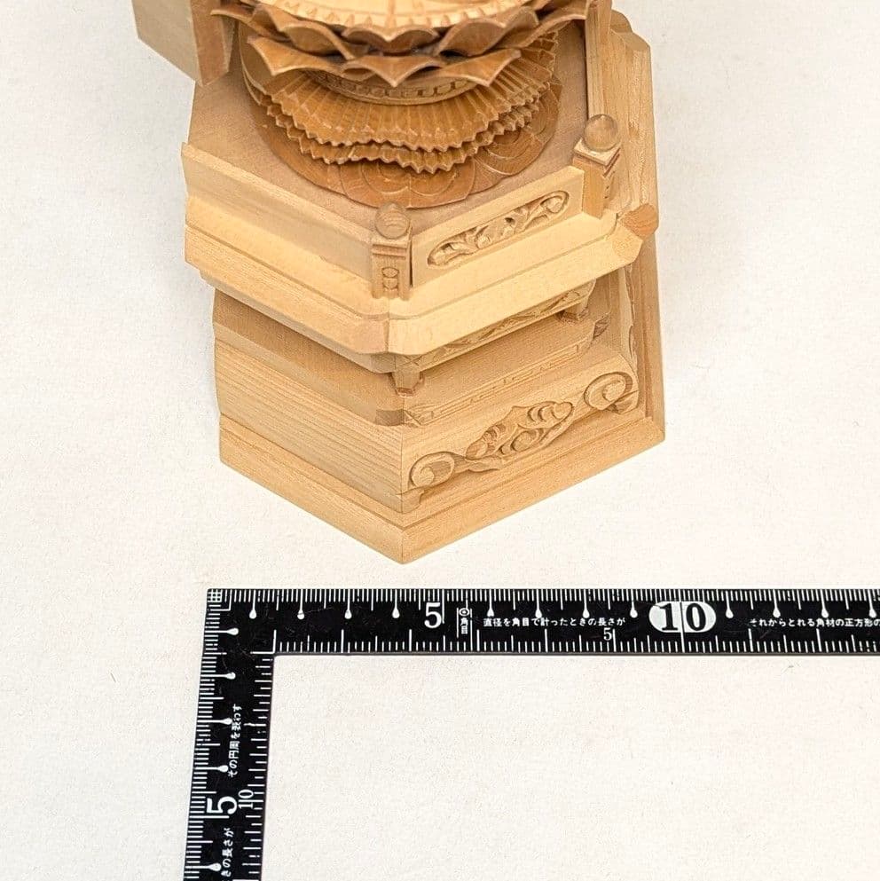 【フォロー割・新品】 阿弥陀如来座像　木彫　総高さ約29㎝　六角台座付　阿弥陀