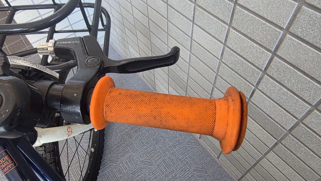 子供自転車　ヨツバ ゼロ 20　ヨツバサイクル　小学１年生向き かご付き