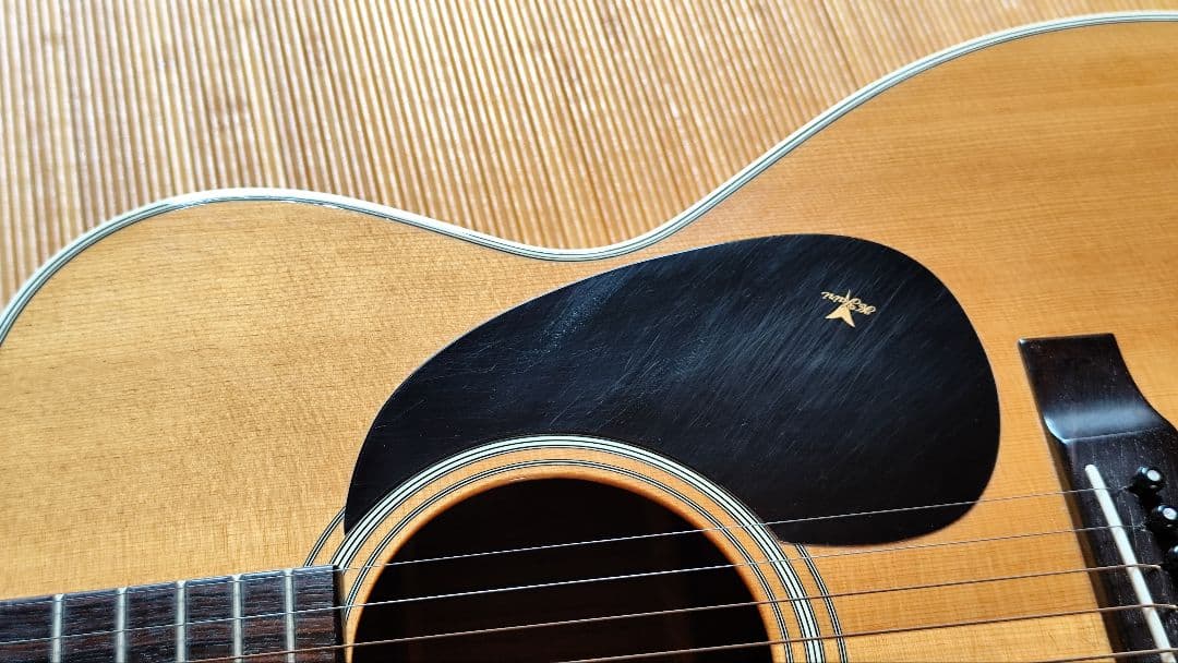 ヤイリギター　YF-00028B ピックアップ付 期間限定値下げ2月14日まで