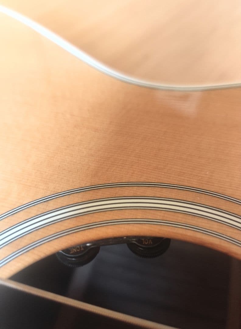 ヤイリギター　YF-00028B ピックアップ付 期間限定値下げ2月14日まで