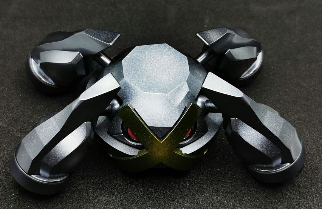 【塗装完成品】色違いメタグロス　メタリックグラデ　一点もの　ポケプラ