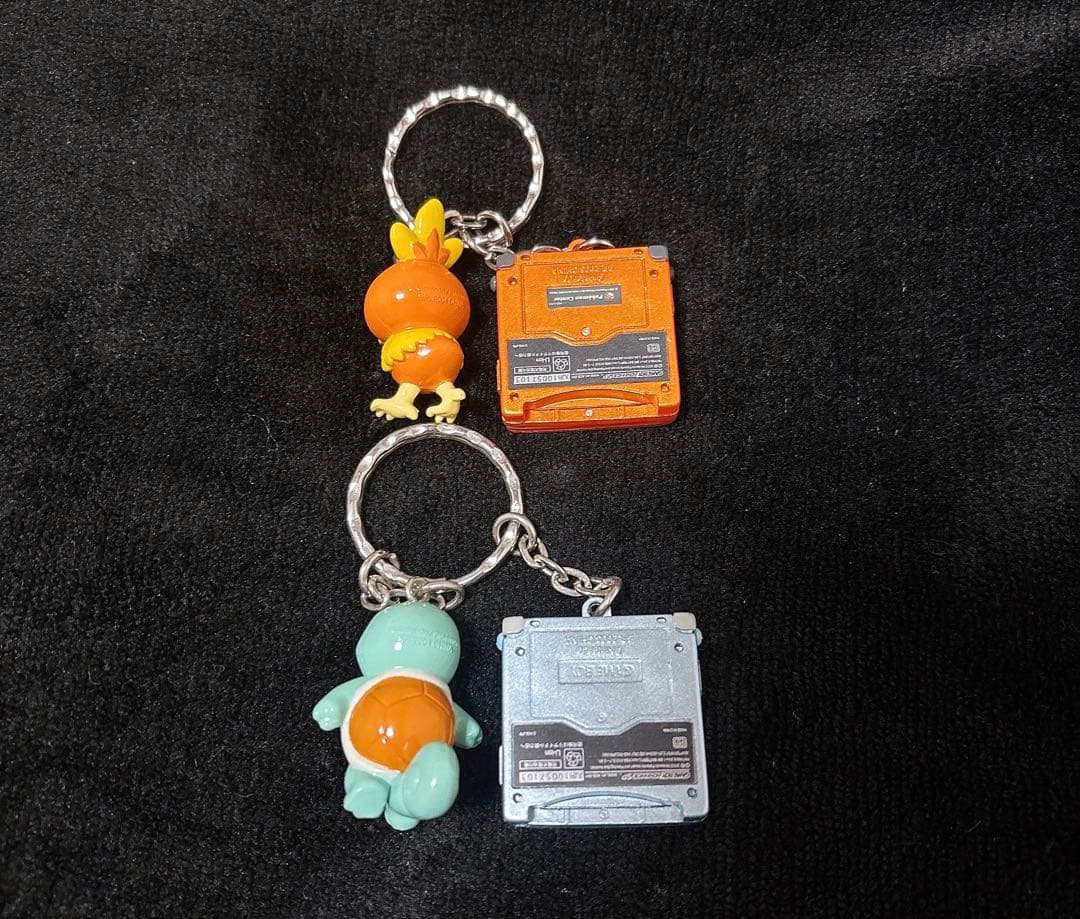 ゲームボーイアドバンス　ミニチュア キーホルダー　ポケモン ゼニガメ アチャモ