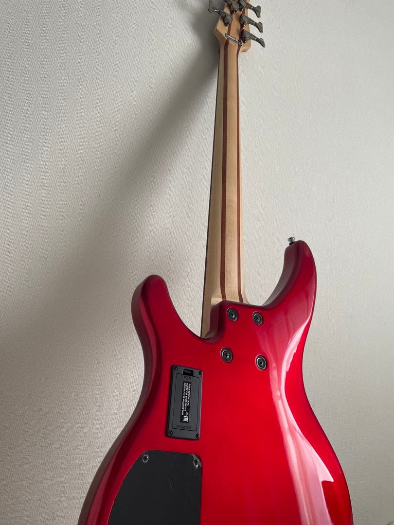 ベース YAMAHA TRBX305