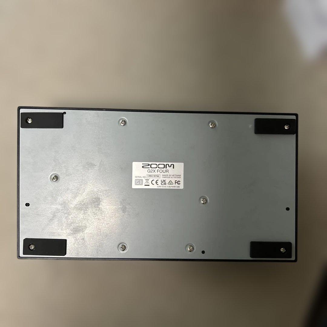 ZOOM G2X four　ギター用マルチエフェクター