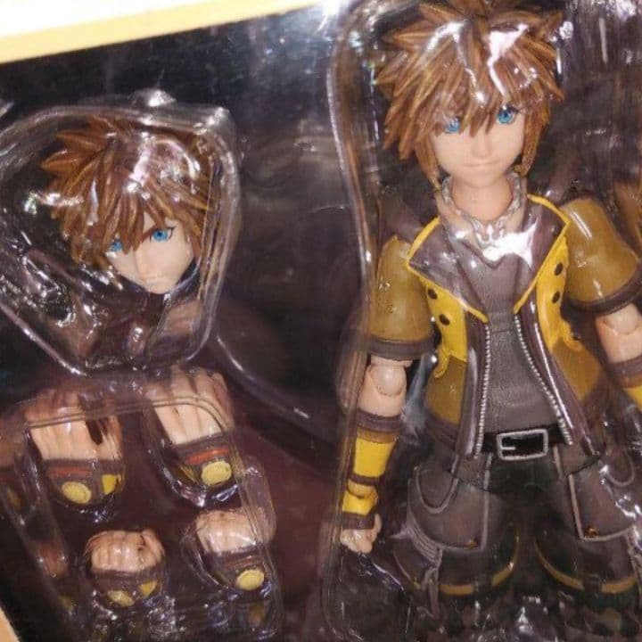 ディズニー　キングダムハーツ　ソラ　フィギュア　ブリングアーツ　ガーディアン