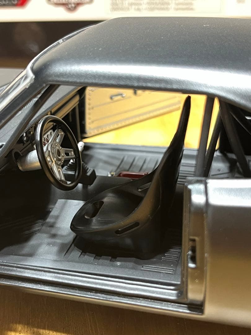 ワイルドスピードダッジチャージャー1/18