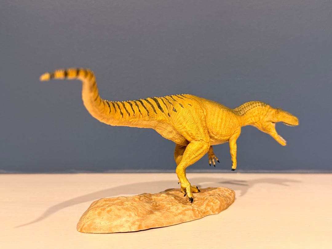 アロサウルス　フィギュア　塗装済み完成品