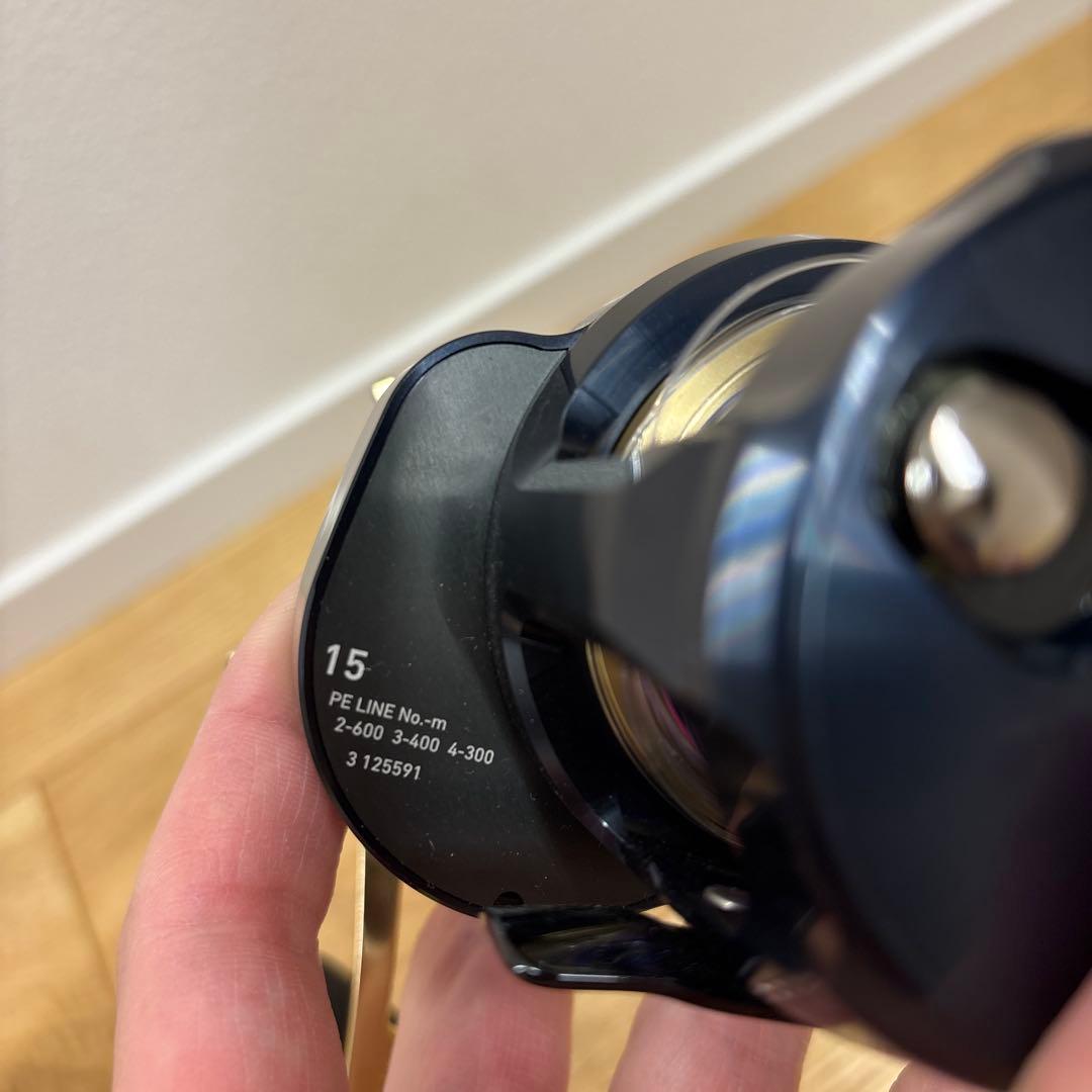 DAIWA 22SALTIGA 15H リール