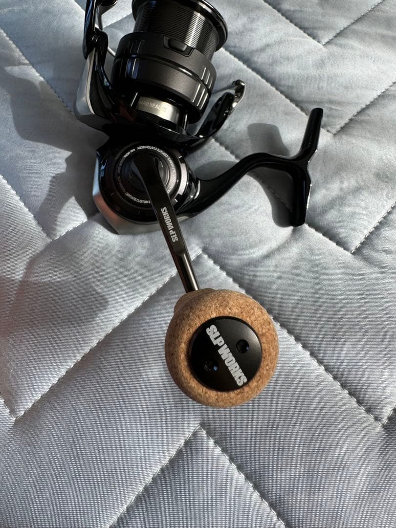 新品　ダイワ　セルテート LT4000-CXH-SLPW SLPカスタムボディ