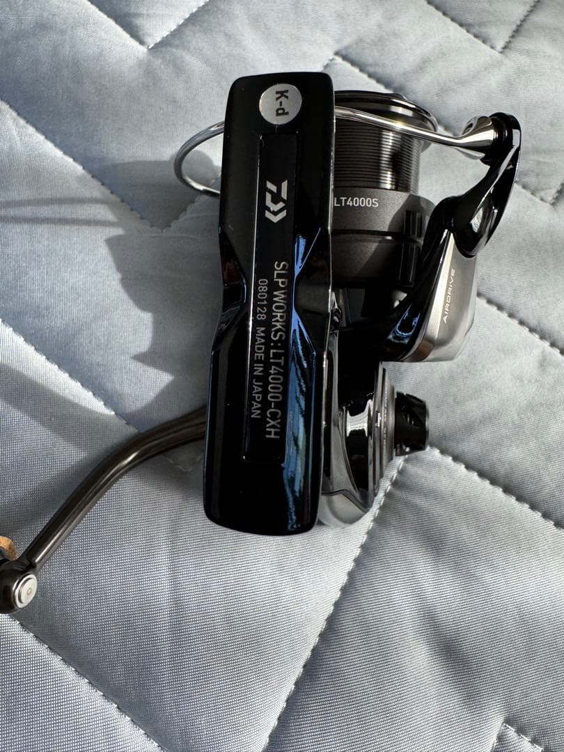 新品　ダイワ　セルテート LT4000-CXH-SLPW SLPカスタムボディ