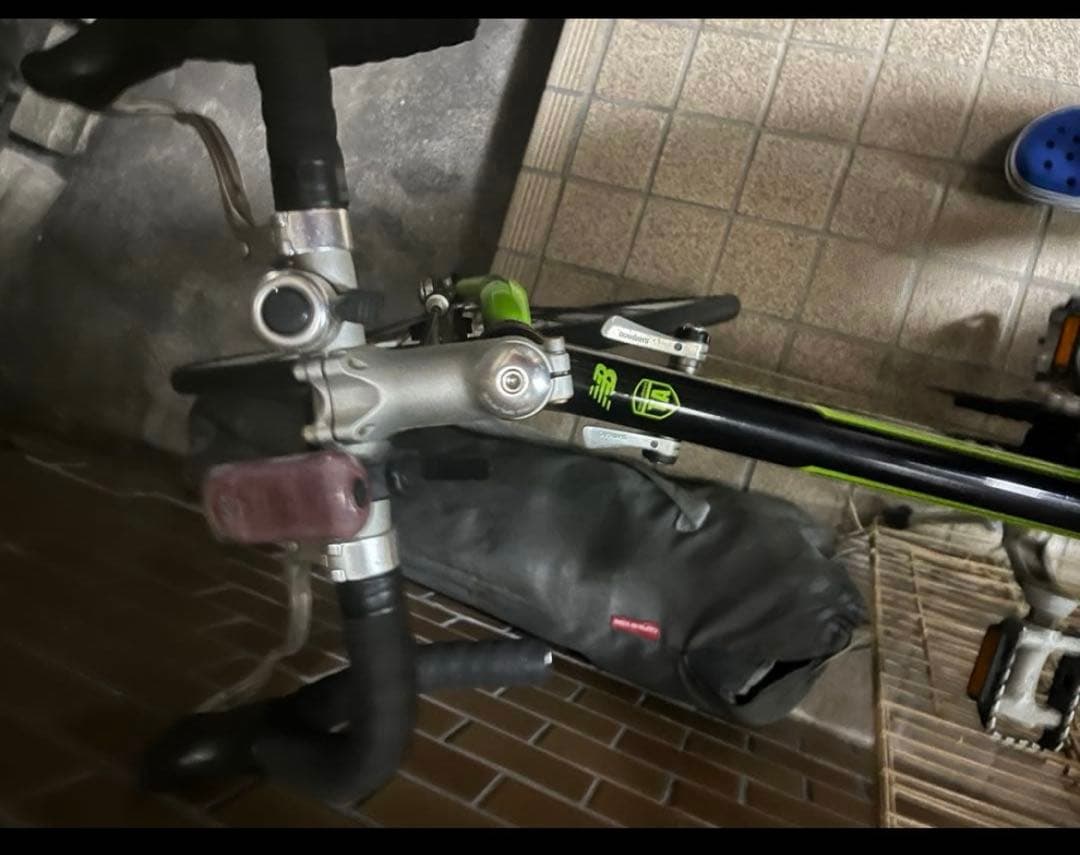 NEW BALANCE ロードバイク ブラック/グリーン