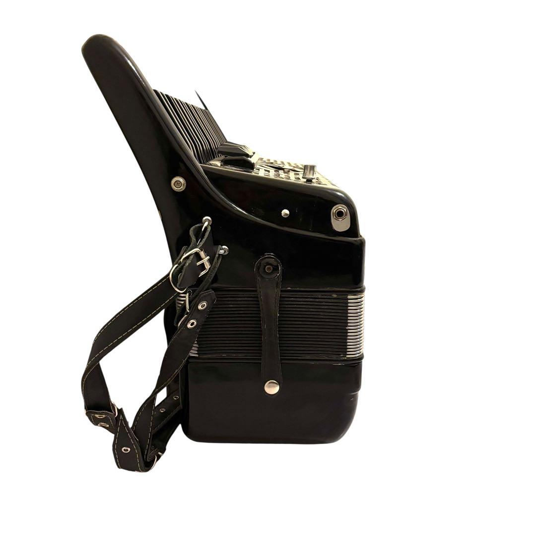 【希少】VOGGA 120ベース アコーディオン 41鍵 ピアノ式 南米モデル