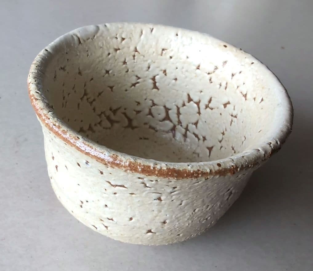 豊前上野焼　珍しい藁白釉　渡髙久　酒器セット　徳利1　お猪口2