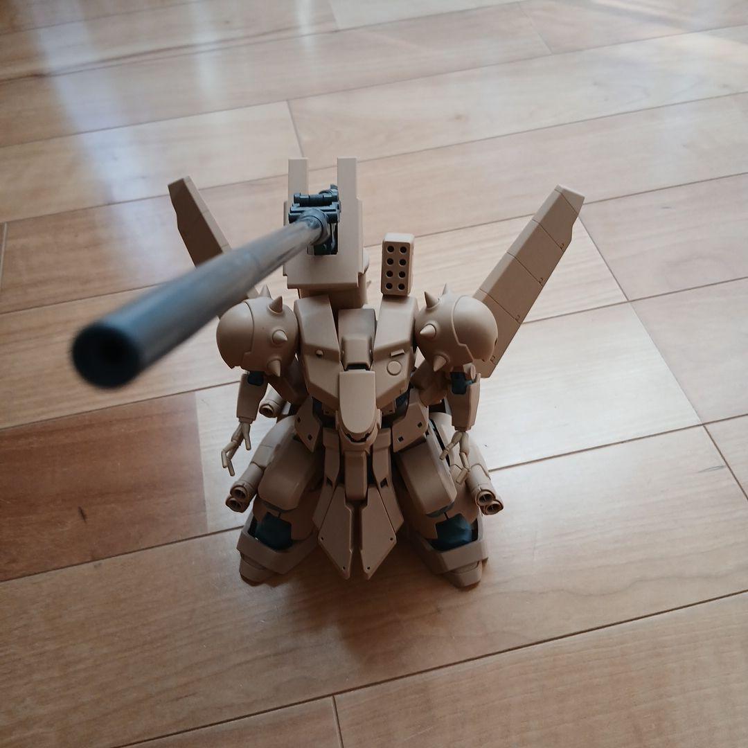 ロボット魂　ザメル　ロボットフィギュア ベージュ スパイク付き