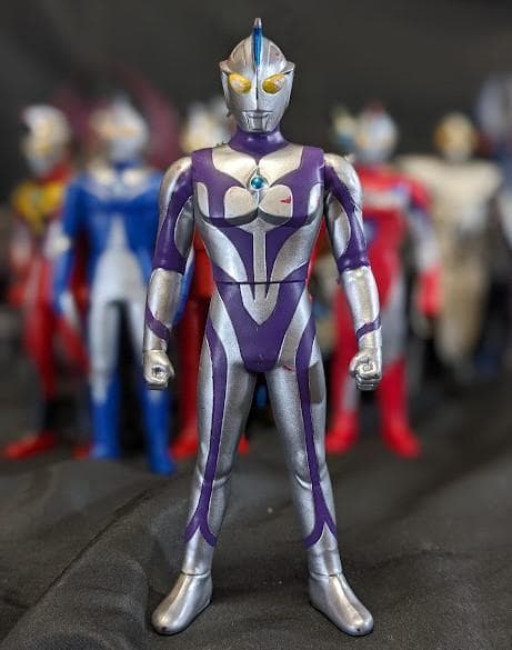 ウルトラマンコスモス＆登場怪獣・宇宙人（バンダイ）ソフビフィギュア16体セット