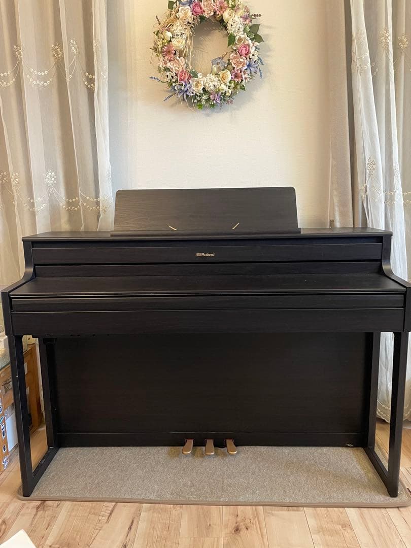 Roland HP704 電子ピアノ　送料込み