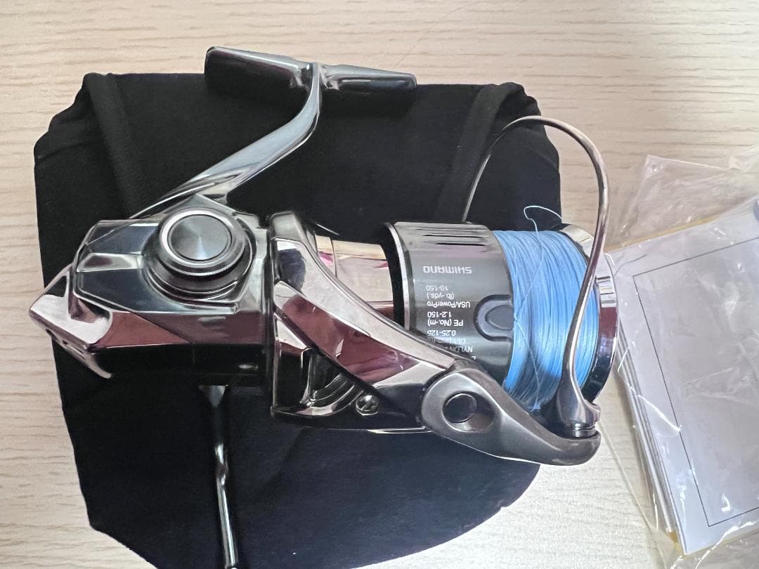 シマノ　22ステラ　C3000MHG 美品