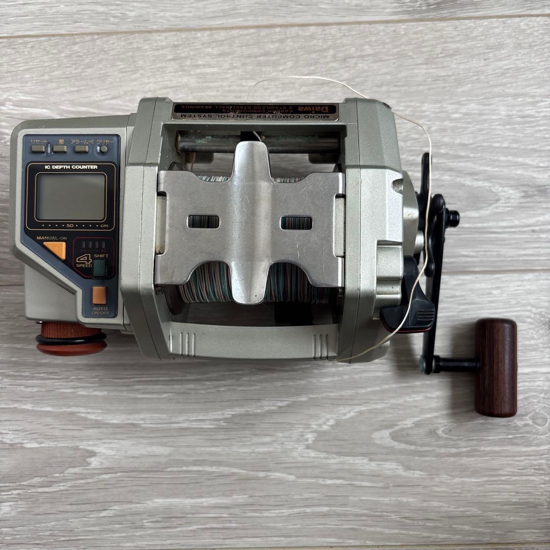 ダイワ 電動リール 船釣りdaiwa tanacom ss-80