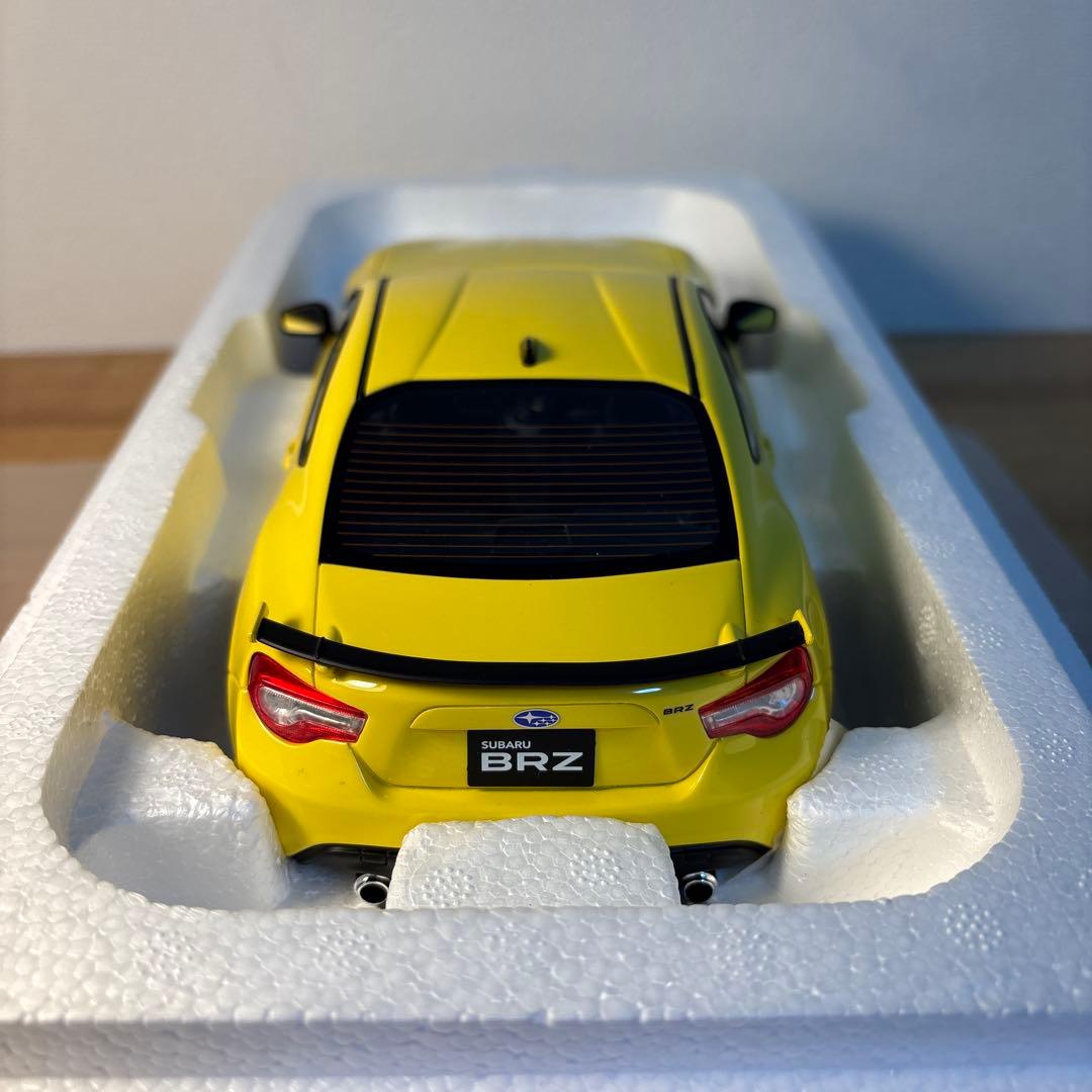 京商　スバル BRZ イエロー 1/18 ミニカー　サムライ　シリーズ