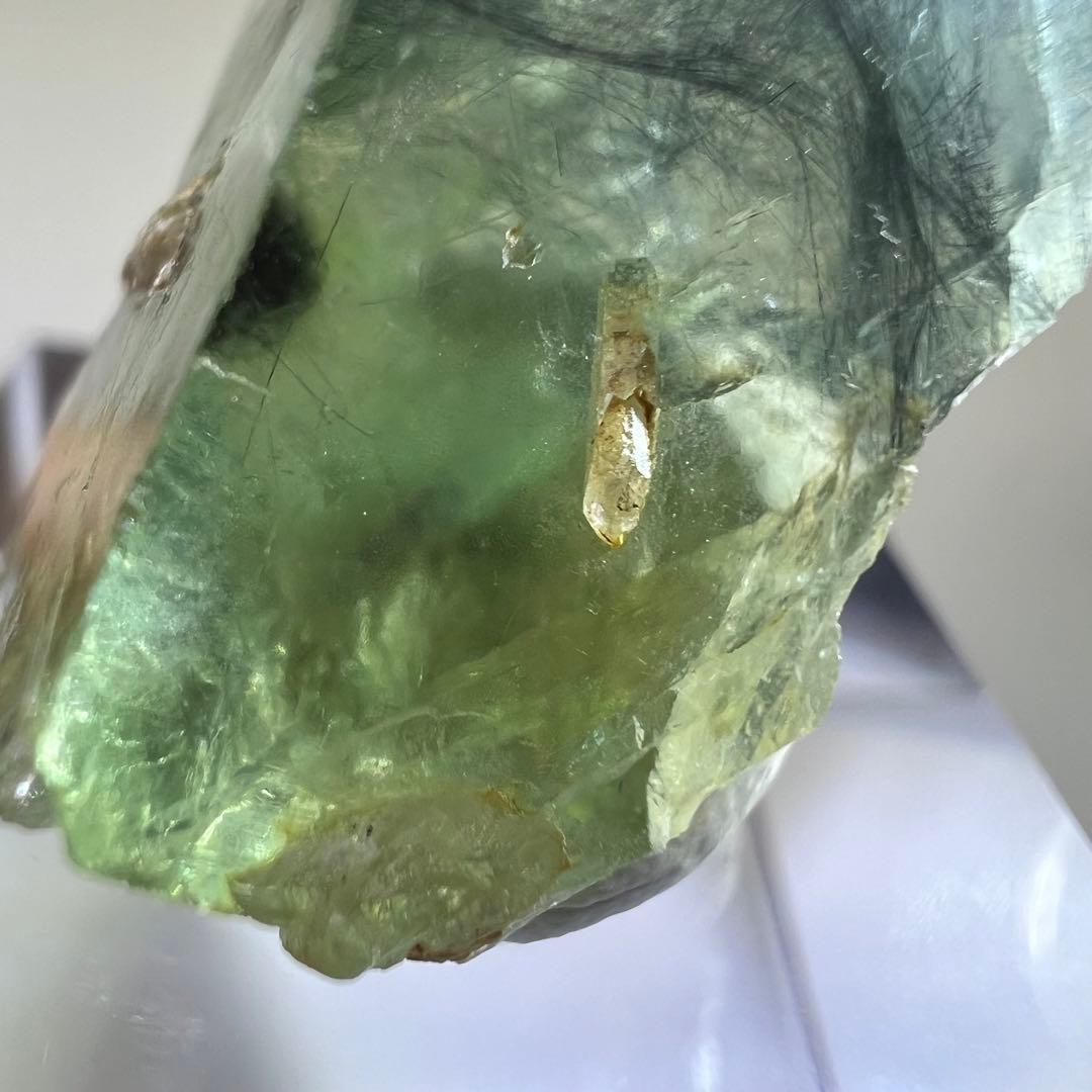 ヤオガンシャン⭐︎ラビットヘアーフローライト⭐︎「萌葱色」