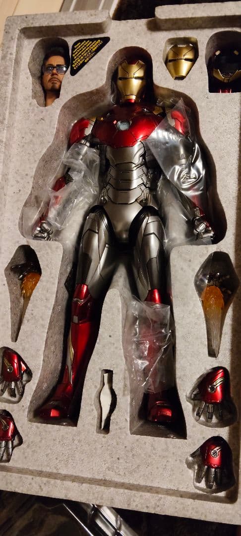 ホットトイズ　スパイダーマン：ホームカミング アイアンマン・マーク47