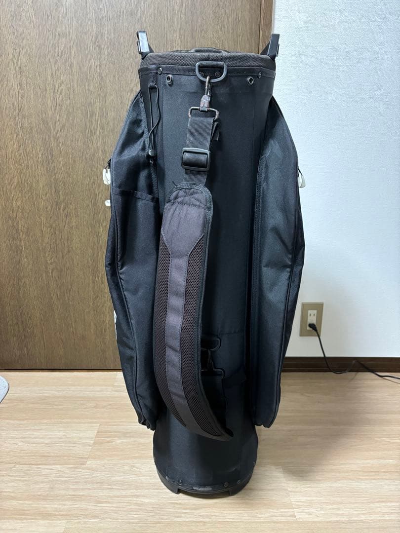 TaylorMade テーラーメイド ブラック キャディバッグ