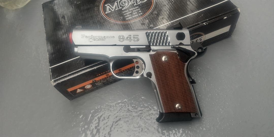 M945 ガスガン シルバー/ブラウン