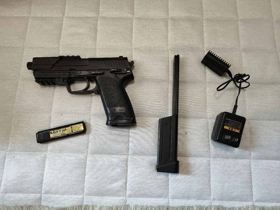 次世代電動ガン　SCHR-H、次世代電動ガンUSP 他おまけ多数