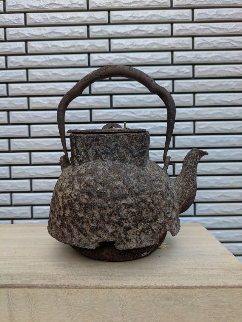 k*a様 鉄瓶・木箱付