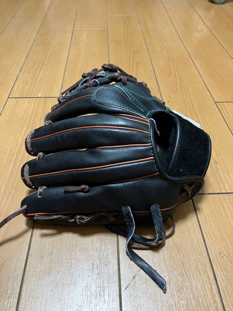 【値下げ中】トレジャー　グラブ　オーダー　軟式用　内野用