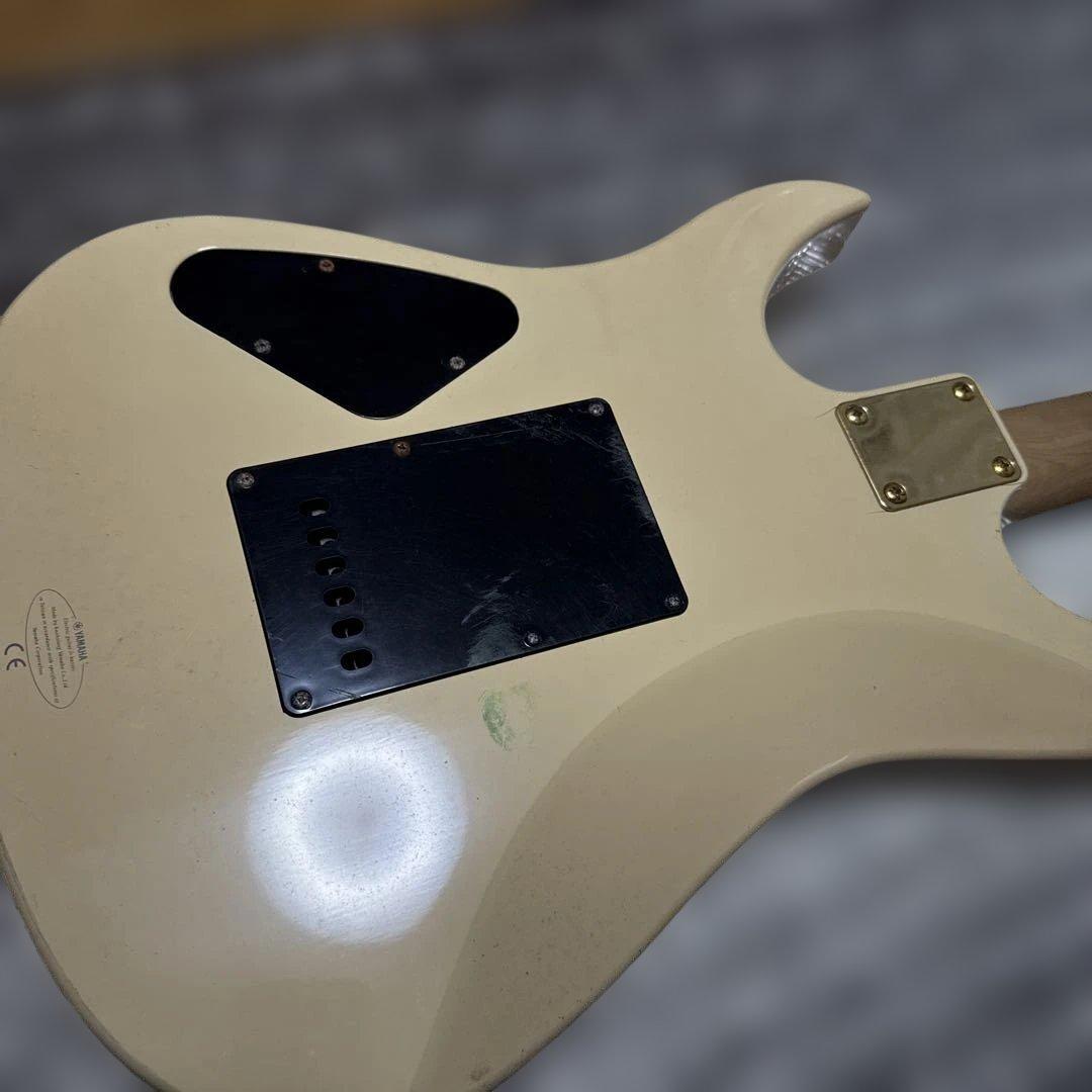 YAMAHA エレキギター アイボリー