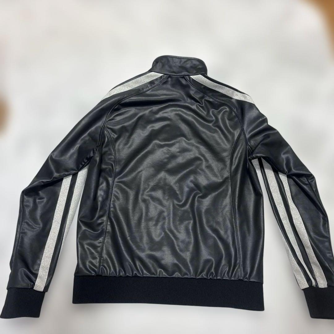 TIti⭐︎アディダス 希少★セットアップ シルバー三本ライン レザー風　M