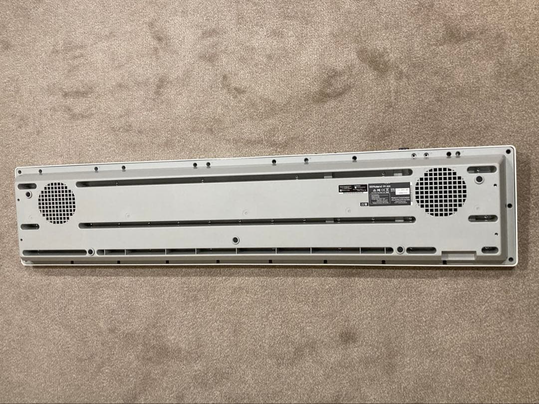 Roland FP-30X WH スピーカー内蔵ポータブルピアノ（ペダル付き）