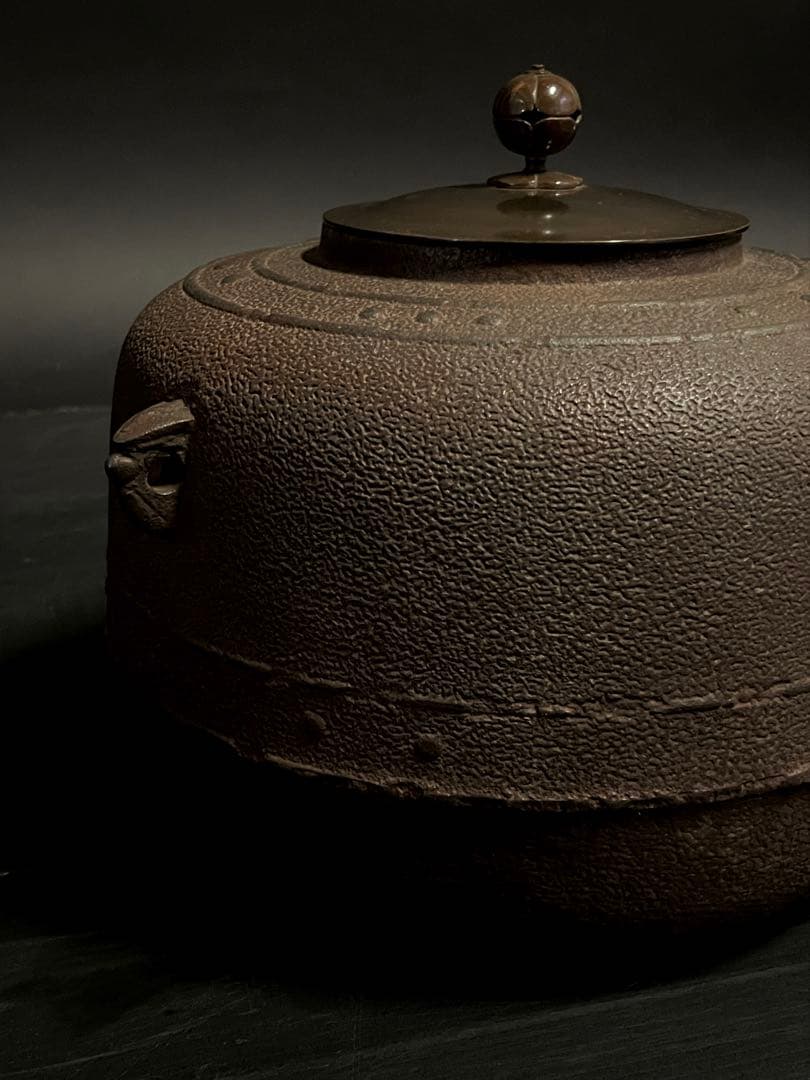 「母」 萬代屋釜 釜師 敬典 炉釜 共箱 茶道具 （107A）