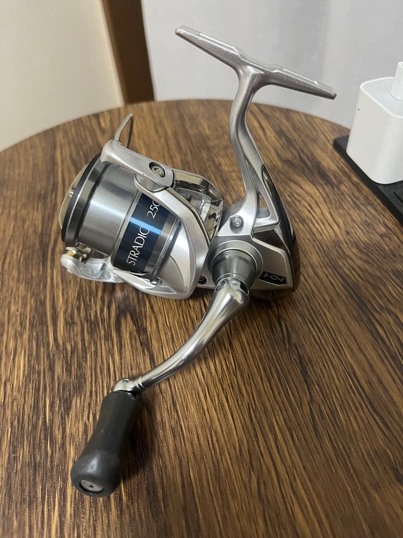 シマノ　15 ストラディック　2500HGS-K