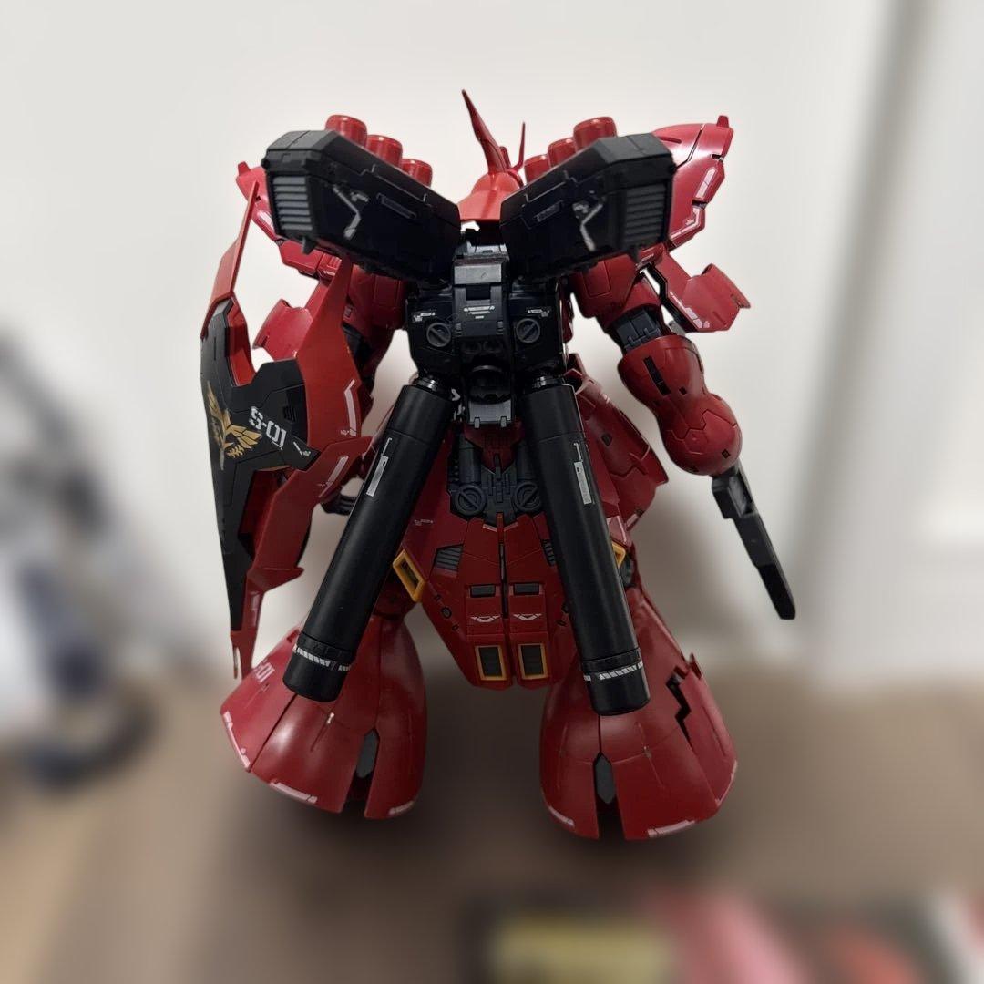 プレバンRGνガンダム2体＆RGサザビー完成品セット