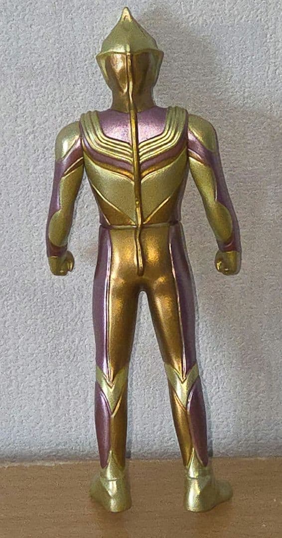 光の闇の最終決戦セット　ウルトラマンティガ(石化Ver)　グリッターティガ