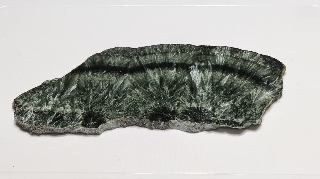 パワーストーン　天然石　セラフィナイト　斜緑泥石　プレート　225g　N.398