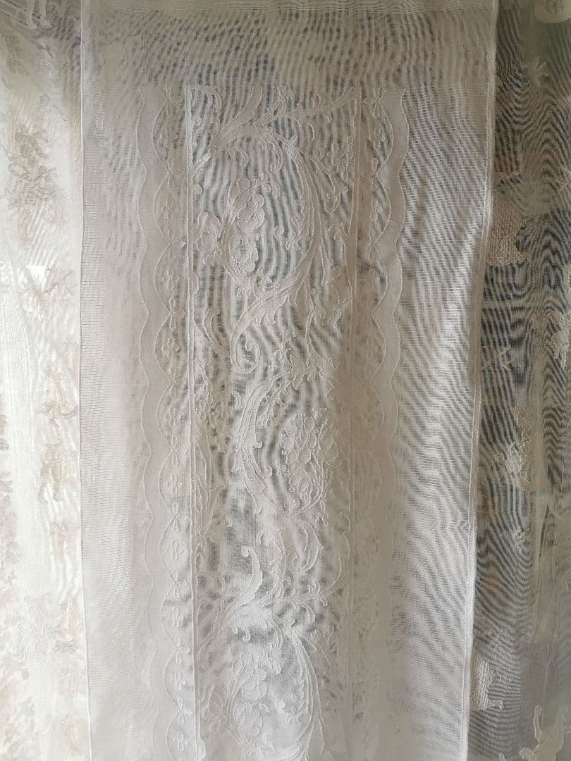 アンティーク マドラスレース アールヌーヴォーの花紋 細長いカーテンパネルクロス