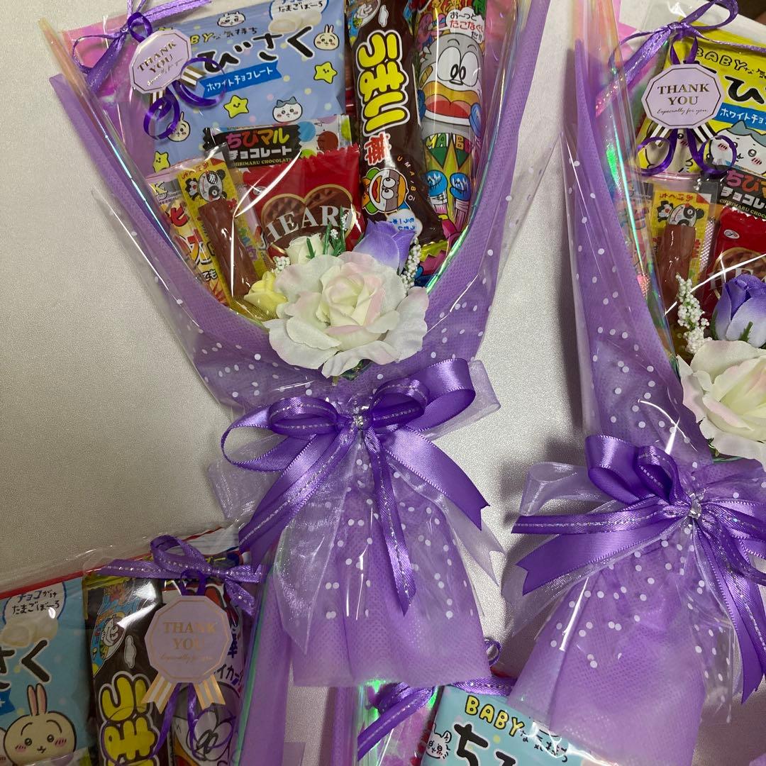 ♡ゆったん♡プロフ読んでください。 ⭐️お菓子ブーケ　プチブーケ⭐️計２５本