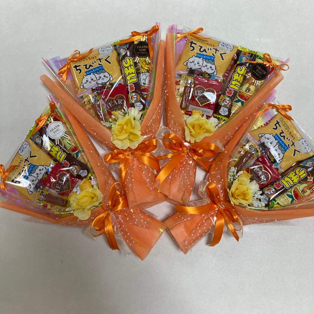 ♡ゆったん♡プロフ読んでください。 ⭐️お菓子ブーケ　プチブーケ⭐️計２５本