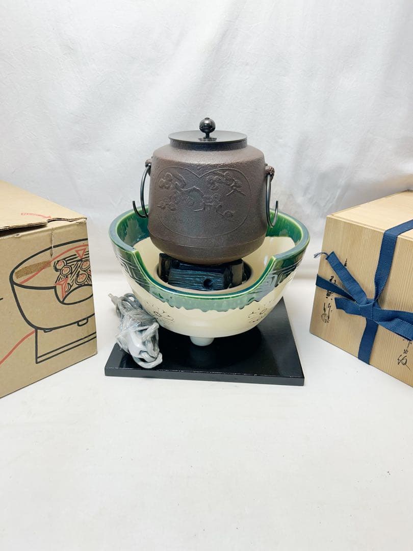 美品 茶道具 高橋敬典 間取松竹地紋 羽子板釜 野々田織部 風炉型電熱器 共箱