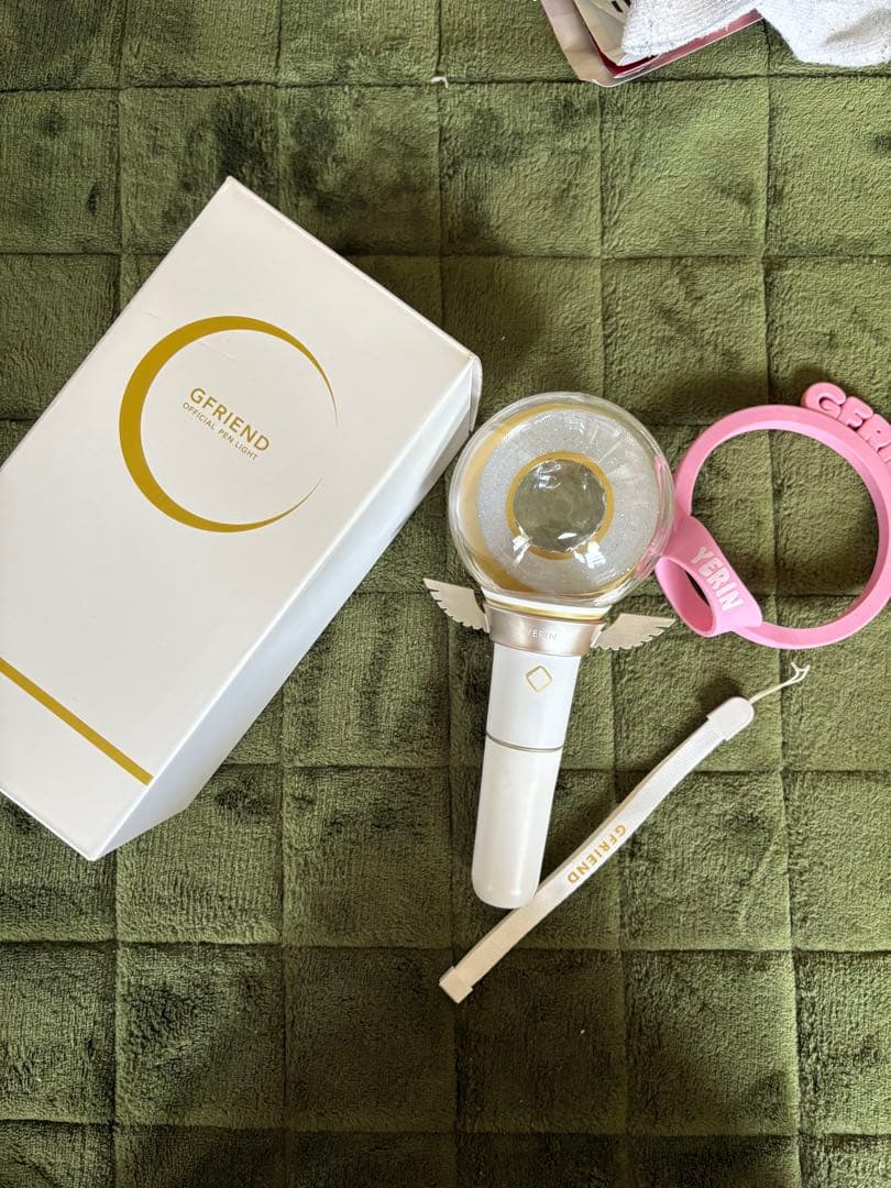 GFRIEND日本公式ペンライト　イェリンアクセサリー付き